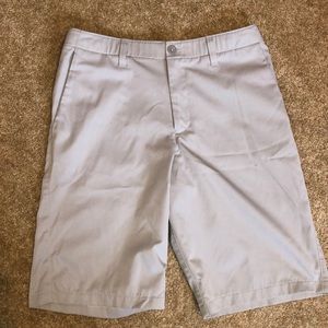 Boys Under Armour Shorts - Size 18